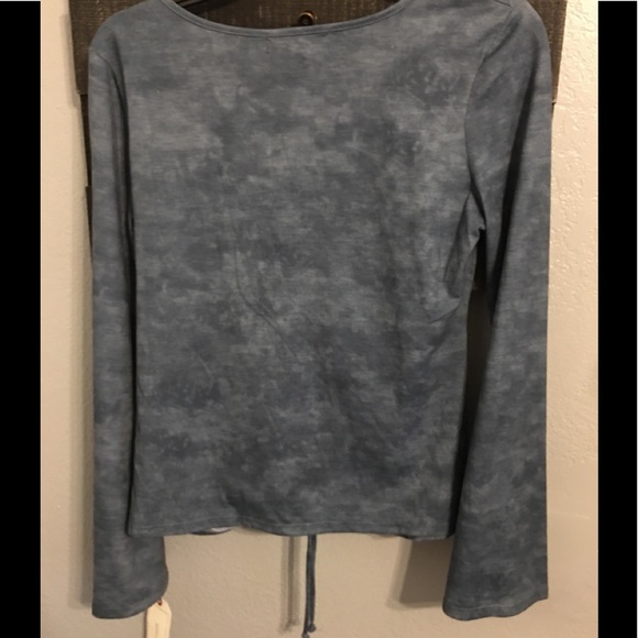 Adam Levine Long Sleeve Top - Picture 3 of 3